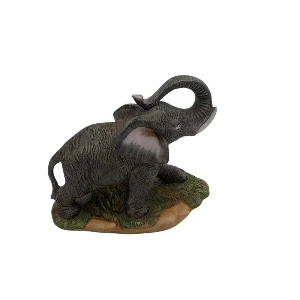 Homco elephant mother
